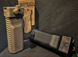 【STRIKE INDUSTRIES】BIPOD GRIP for 1913 Picatinny rail バイポッドグリップ ピカティニーレール対応 FDE（SI-AR-BIPOD-FDE）