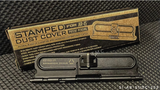 【STRIKE INDUSTRIES】Stamped Dust Cover for AR-15/M4 対応 ダスト カバー（SI-AR-SUDC-223）